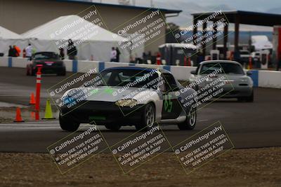 media/Nov-16-2025-CalClub SCCA (Sun) [[2975c16dfc]]/Group 4/Turn 1/